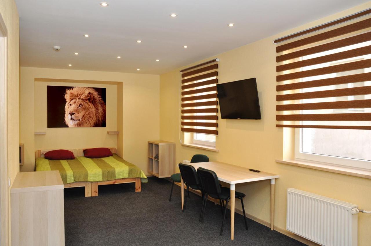 Riga City Center Quiet Apartment With Free Private Parking المظهر الخارجي الصورة